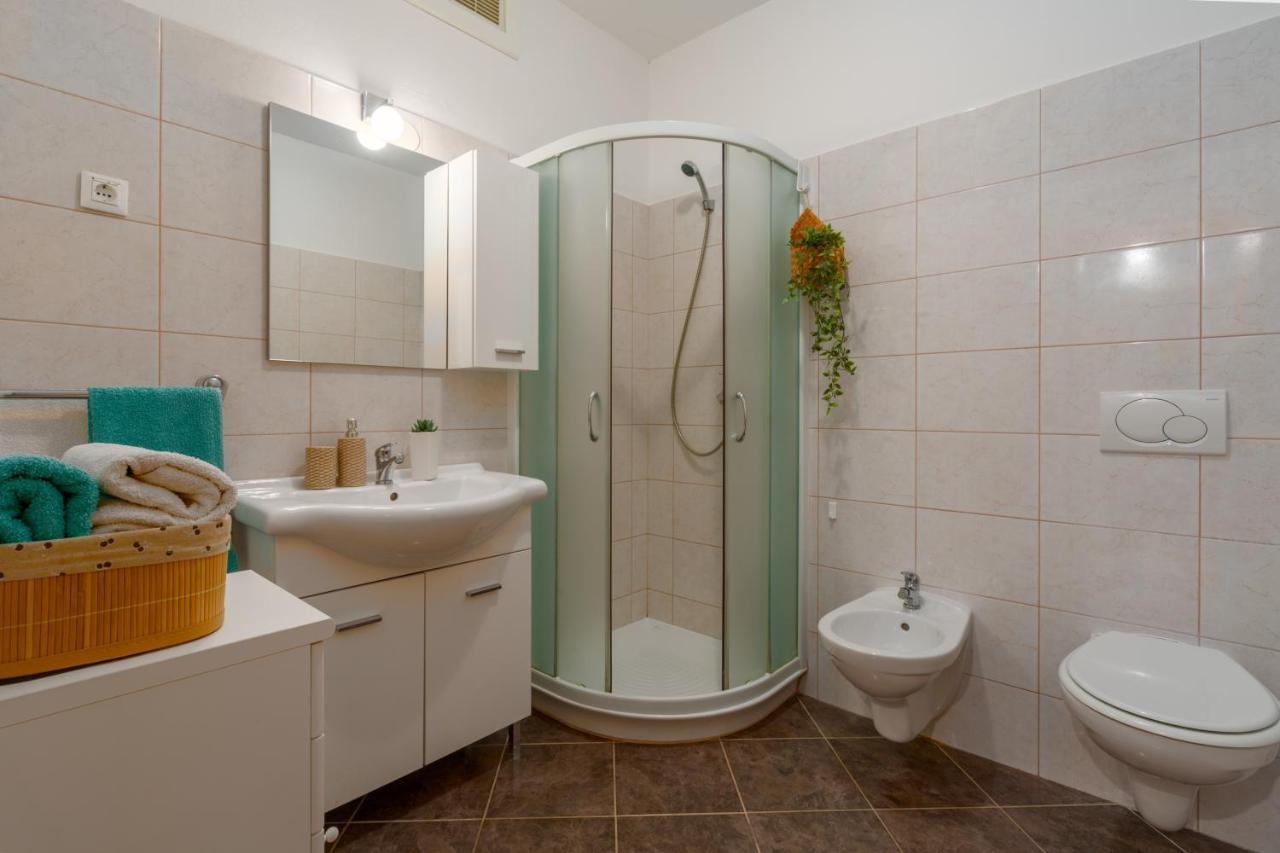 Studio Apartments Pinia-Marina Poreč Buitenkant foto