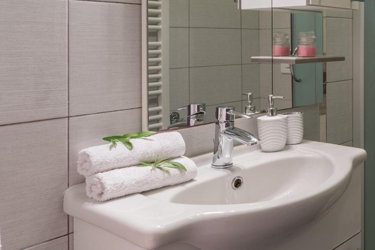 Studio Apartments Pinia-Marina Poreč Buitenkant foto
